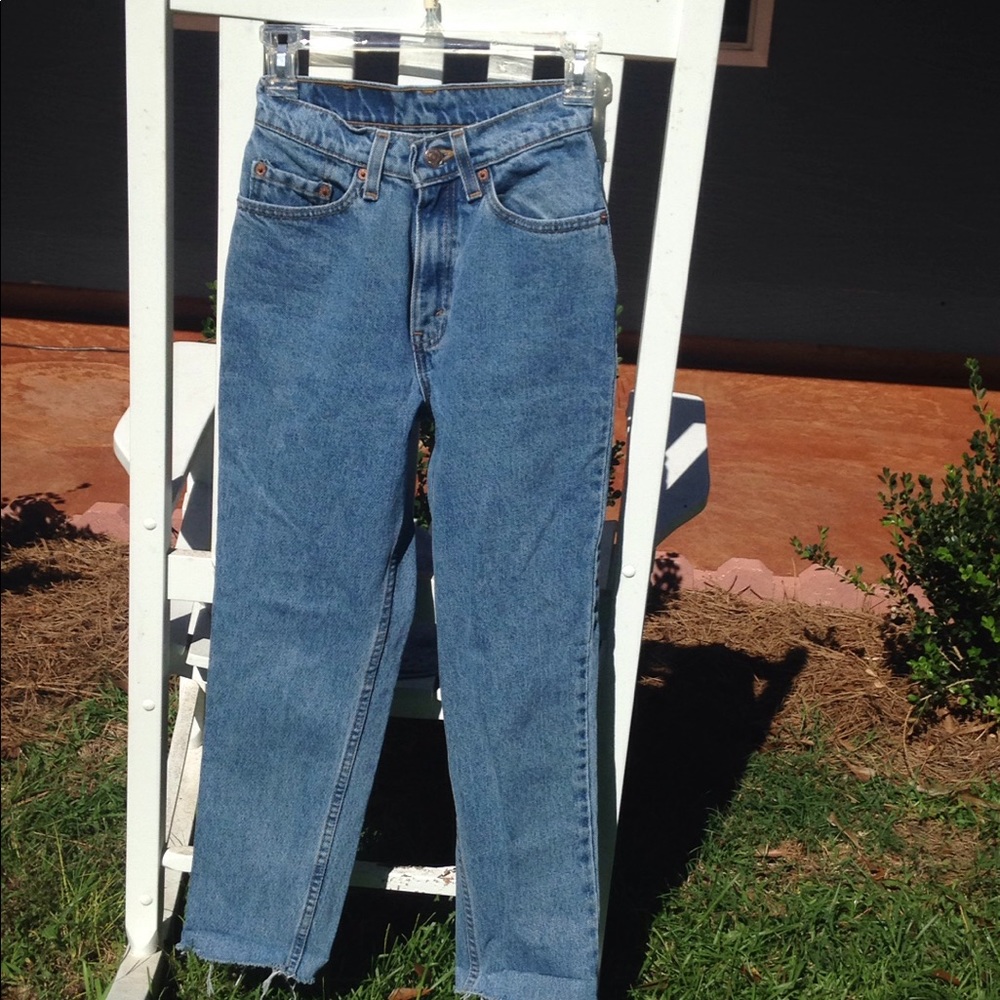 Vintage 512 Levi's Strauss cropped jeans